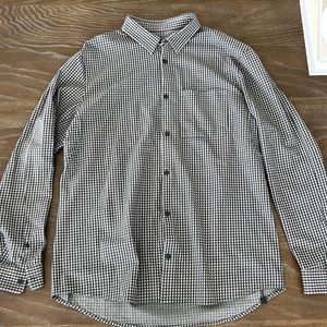 Men’s Lululemon Long Sleeve Botton Up